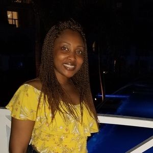 Meet your Posher, Ticia